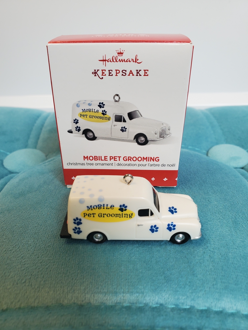 Hallmark Keepsake 2015 Mobile Pet Grooming Miniature Ornament QXE3767